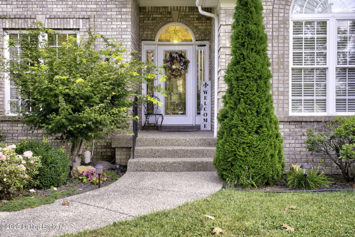 Property Photo:  4237 Pleasant Glen Dr  KY 40299 