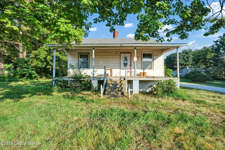 Property Photo: 887 W Elm Rd KY 40160
