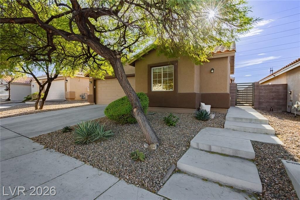 Property Photo:  1107 Snow Roof Avenue  NV 89052 