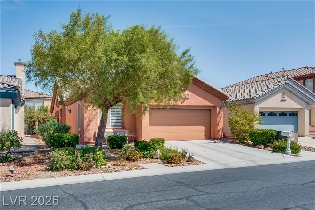 Property Photo: 54 Island Course Avenue NV 89148