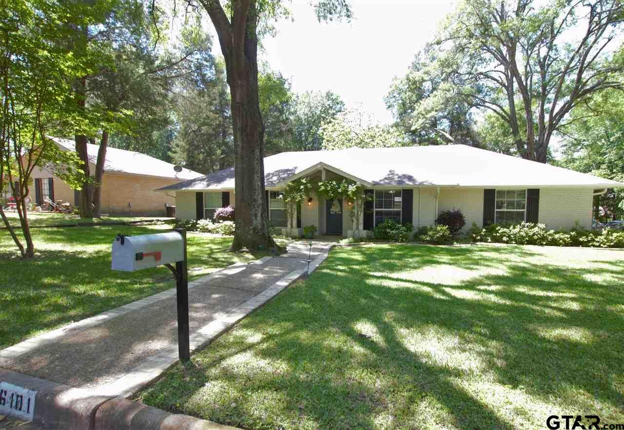 Property Photo: 6101 Huntington Drive TX 75703