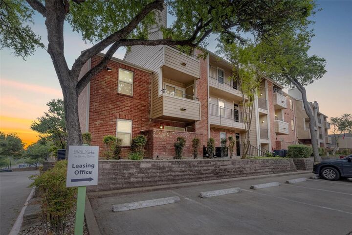 Property Photo:  2809 W William Cannon Drive E203  TX 78745 