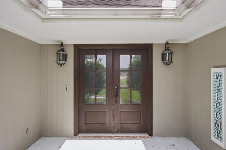 Property Photo: 125 Lexington TX 77662