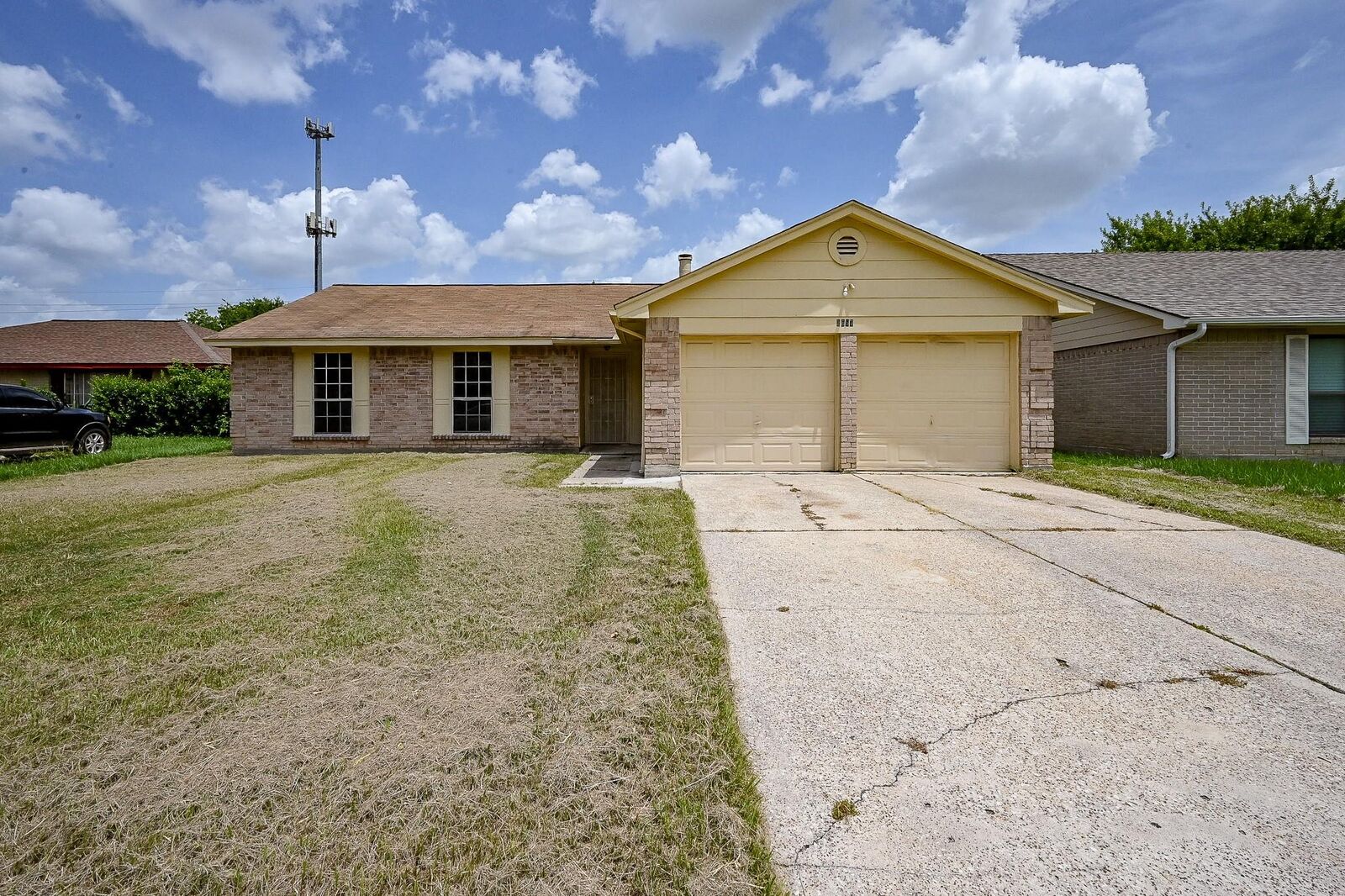 Property Photo: 2667 Grand Canyon Drive TX 77067