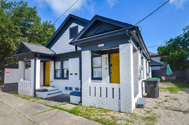 Property Photo: 903 McIntosh Street TX 77009