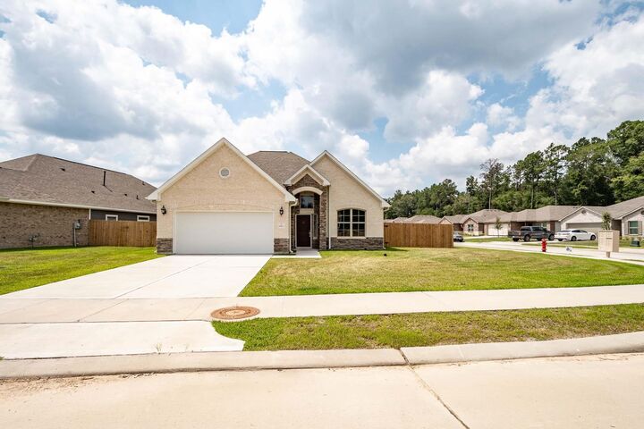 Property Photo: 10610 Ellerston Road TX 77327