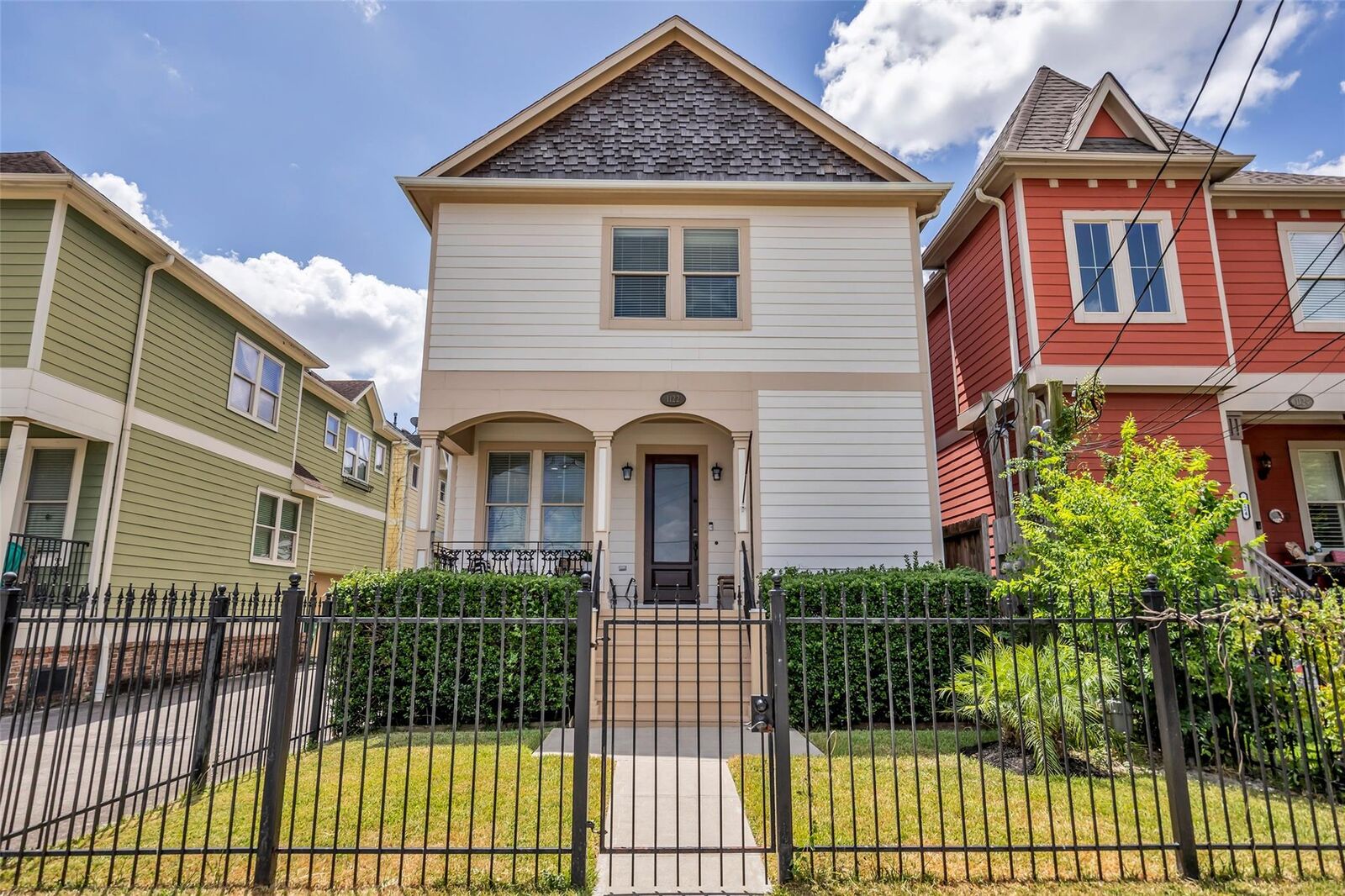 Property Photo:  1122 W 18th Street  TX 77008 