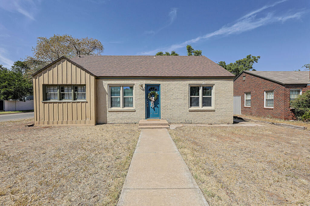 Property Photo: 1724 28th Street TX 79411