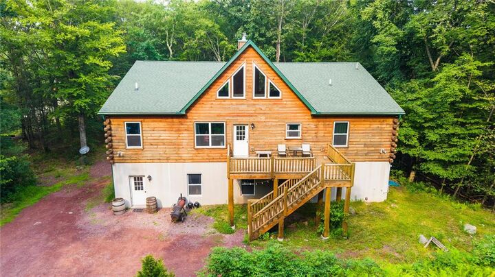 Property Photo: 14 River Dr PA 18661