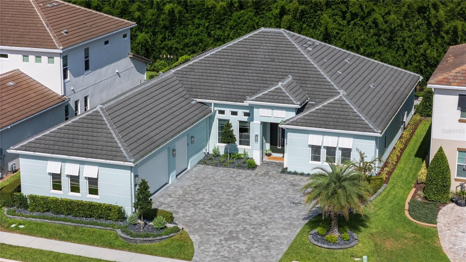 Property Photo:  1663 Canyon Oak Way  FL 32771 