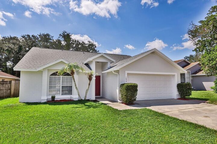 Property Photo: 1098 Sugarberry Trail FL 32765