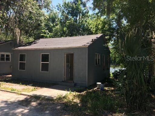 Property Photo:  4 Lucerne Circle  FL 34748 