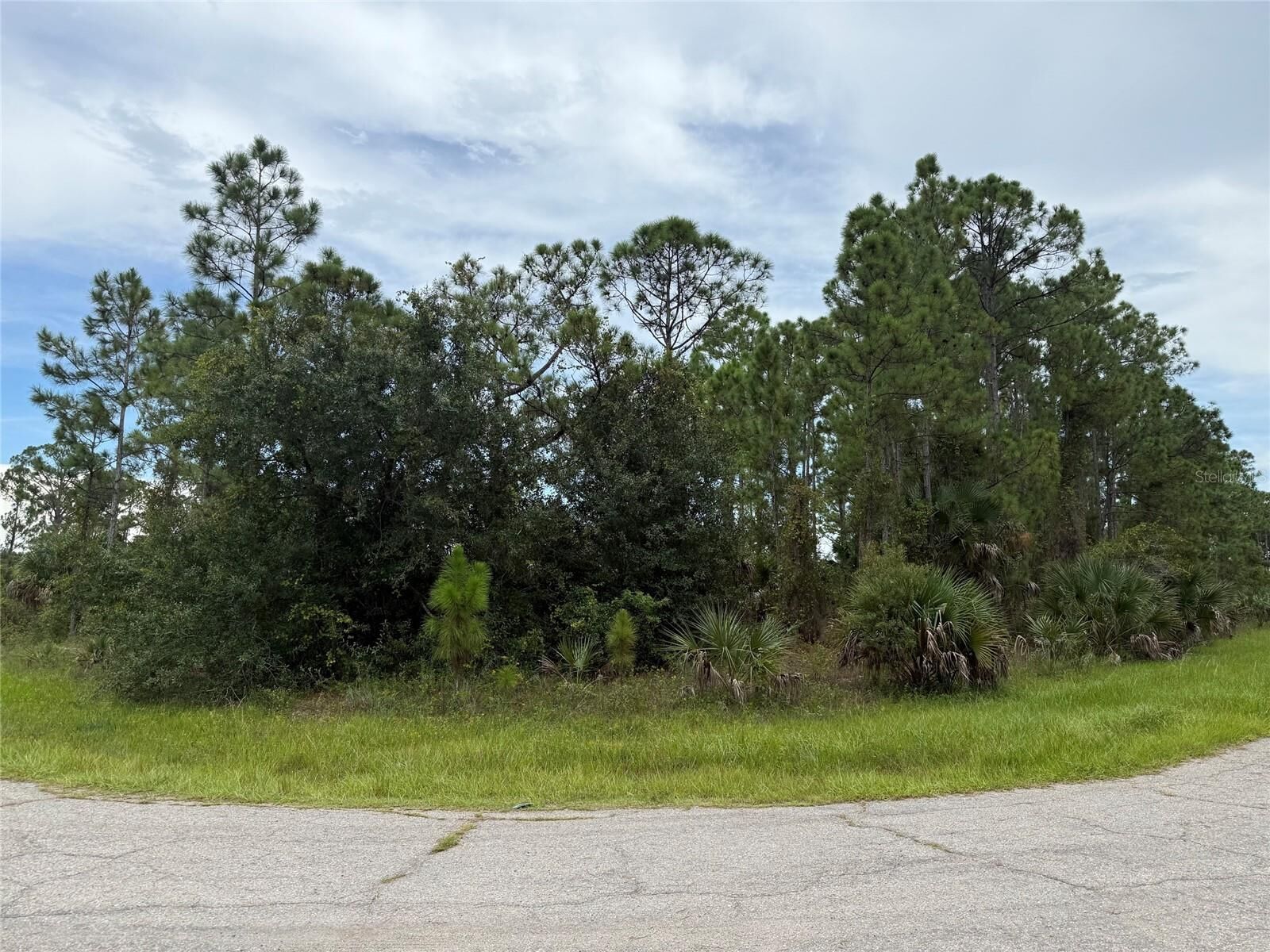 Property Photo:  Lot 23 Gladview Circle  FL 34288 