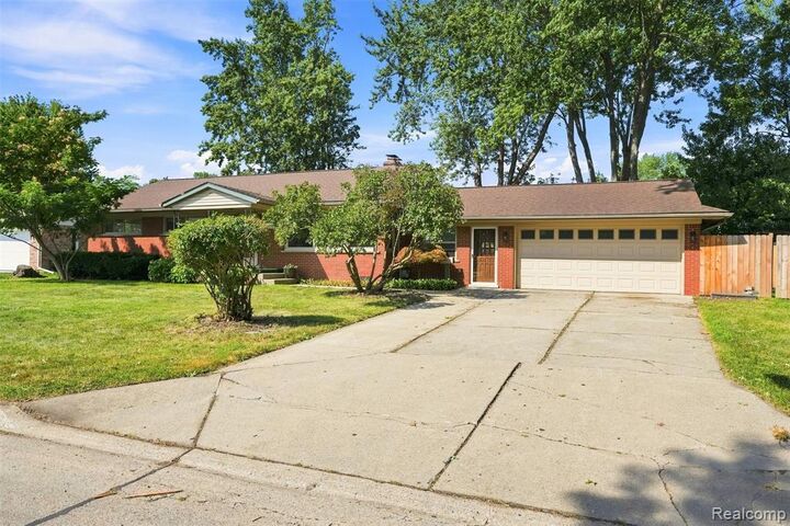 Property Photo:  14370 Helen Street  MI 48195 1973 