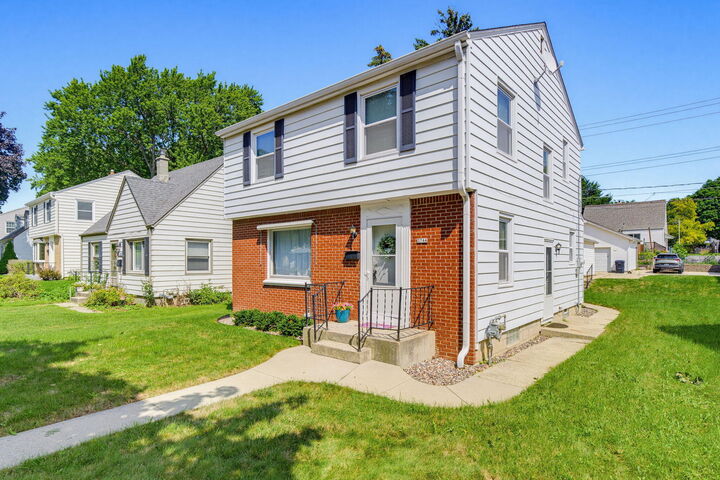 Property Photo:  3744 N 100th St  WI 53222 