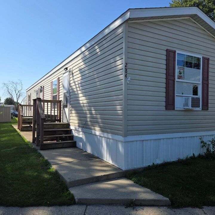 Property Photo: 436 W Touhy Avenue 284 IL 60018