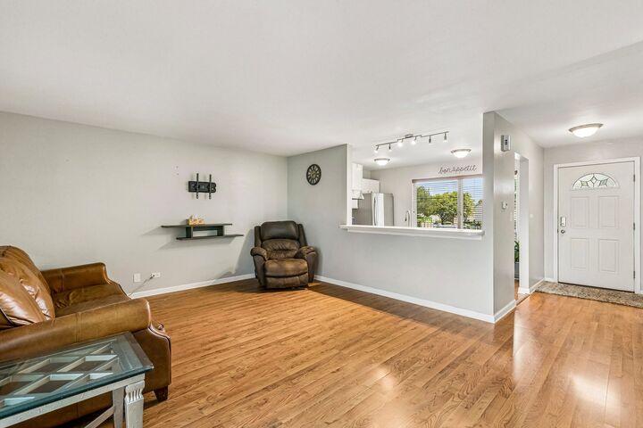 Property Photo: 224 Raintree Court IL 60504