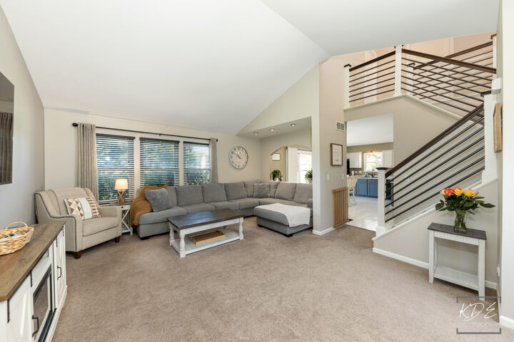Property Photo:  2111 Victoria Lakes Drive  IL 60586 
