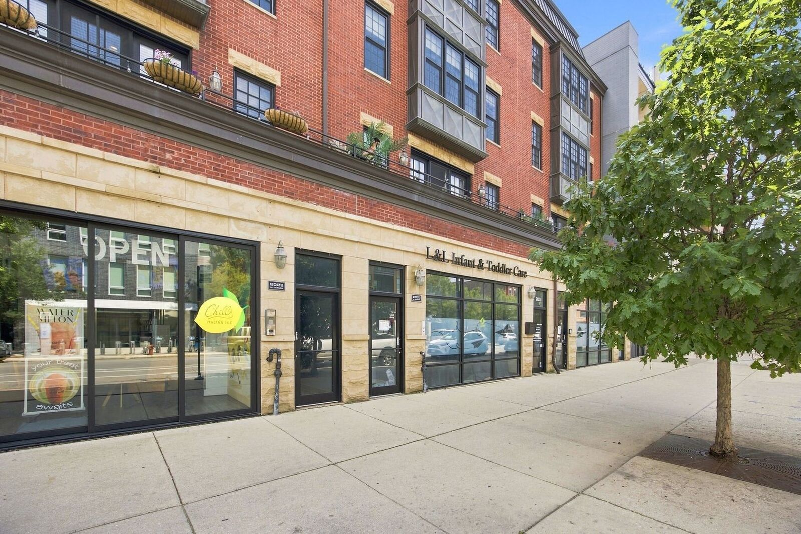 Property Photo: 2033 W Division Street 3 IL 60622