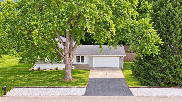 Property Photo:  3457 Nancy Lane  IL 61727 