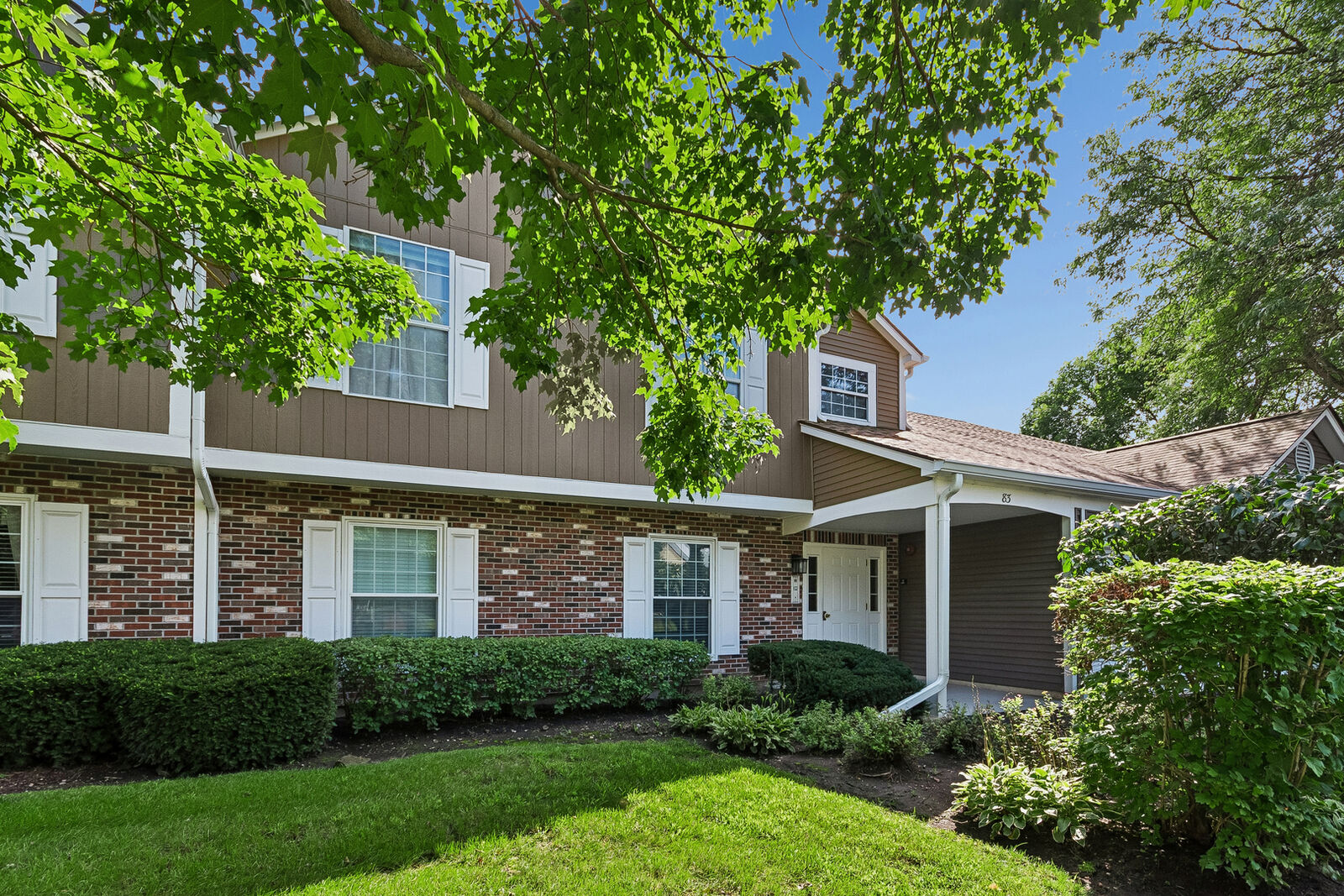 Property Photo:  83 Midhurst Court 102A  IL 60565 