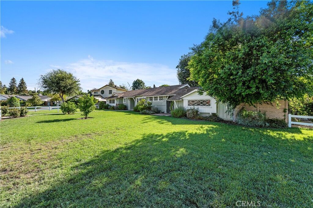 Property Photo: 6257 Melba Avenue CA 91367