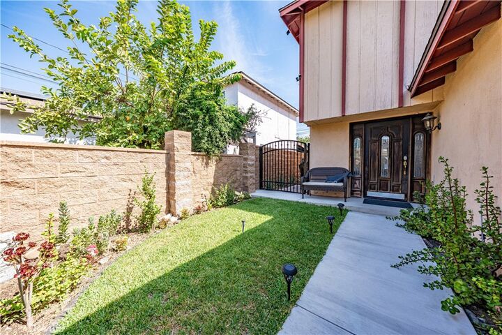 Property Photo: 13407 Caffel Way CA 90605