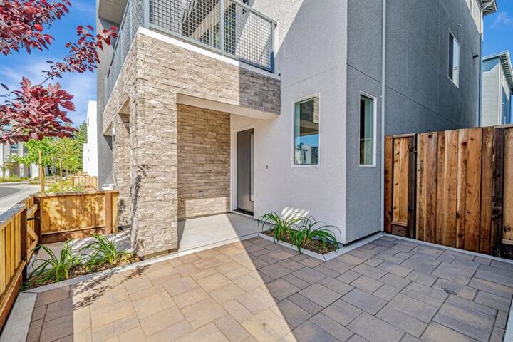 Property Photo:  1006 Rojo Terrace  CA 94583 