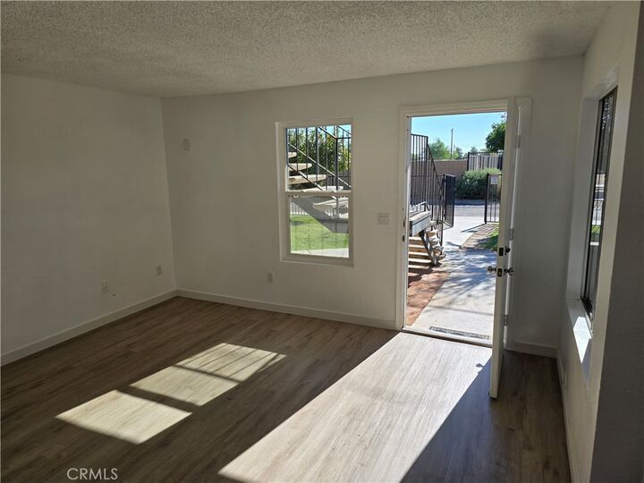 Property Photo:  38423 10th Place E 1  CA 93550 