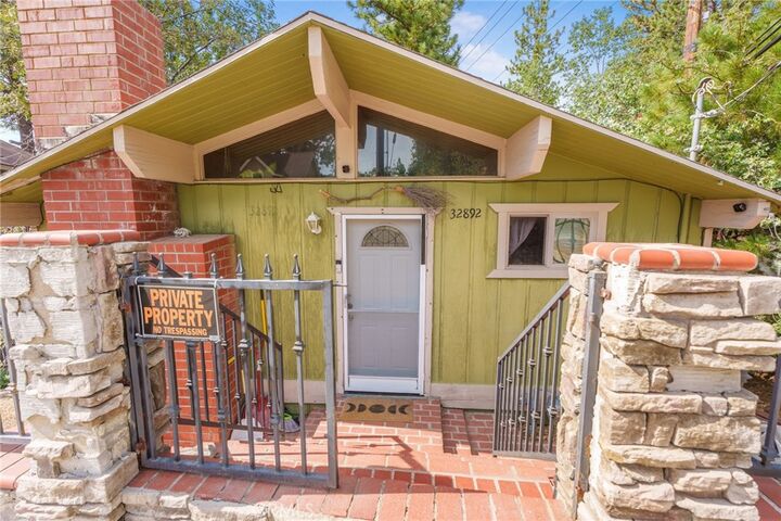 Property Photo:  32892 Lone Pine  CA 92382 