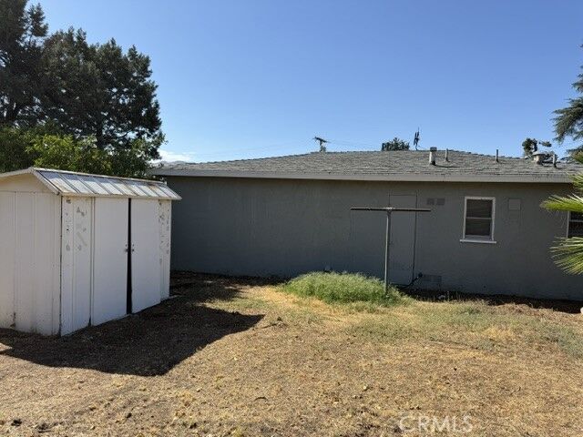 Property Photo: 1425 W Hays CA 92220