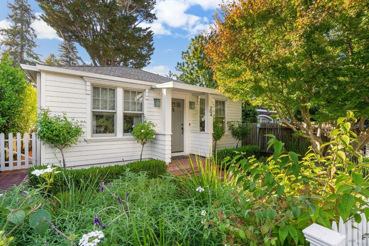 Property Photo: 204 Hawthorne Avenue CA 94941