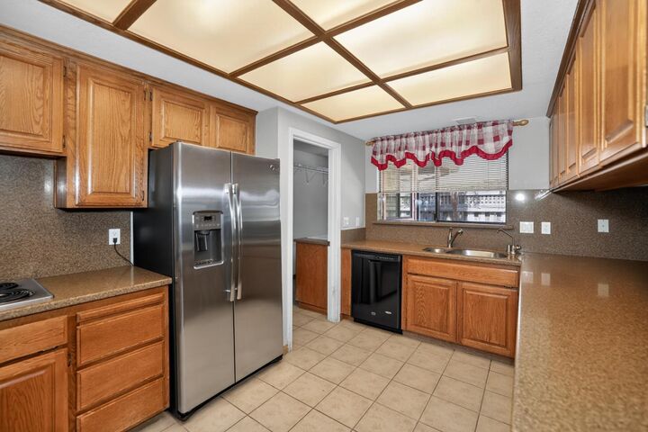 Property Photo:  629 Wildwood Way  CA 95695 