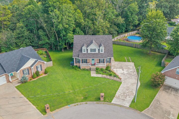 Property Photo: 3174 Crosswind Ct TN 37043