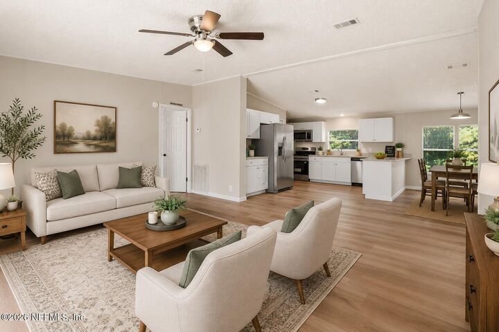 Property Photo: 167 Peppermint Avenue FL 32068