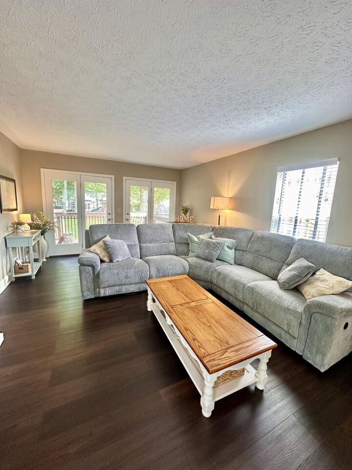 Property Photo:  6812 Upland Court  KY 41042 