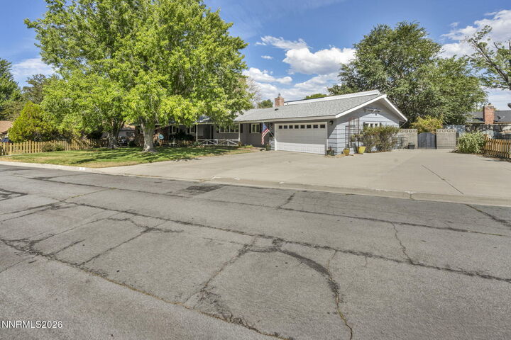 Property Photo:  3 Circle Drive  NV 89703 