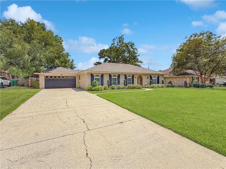 Property Photo: 1542 Fernwood Drive LA 70458