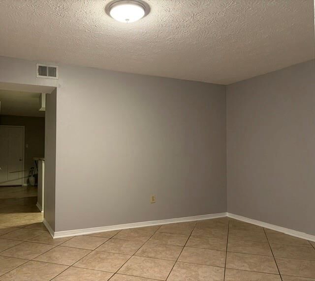 Property Photo: 2916 Roosevelt Boulevard A LA 70065