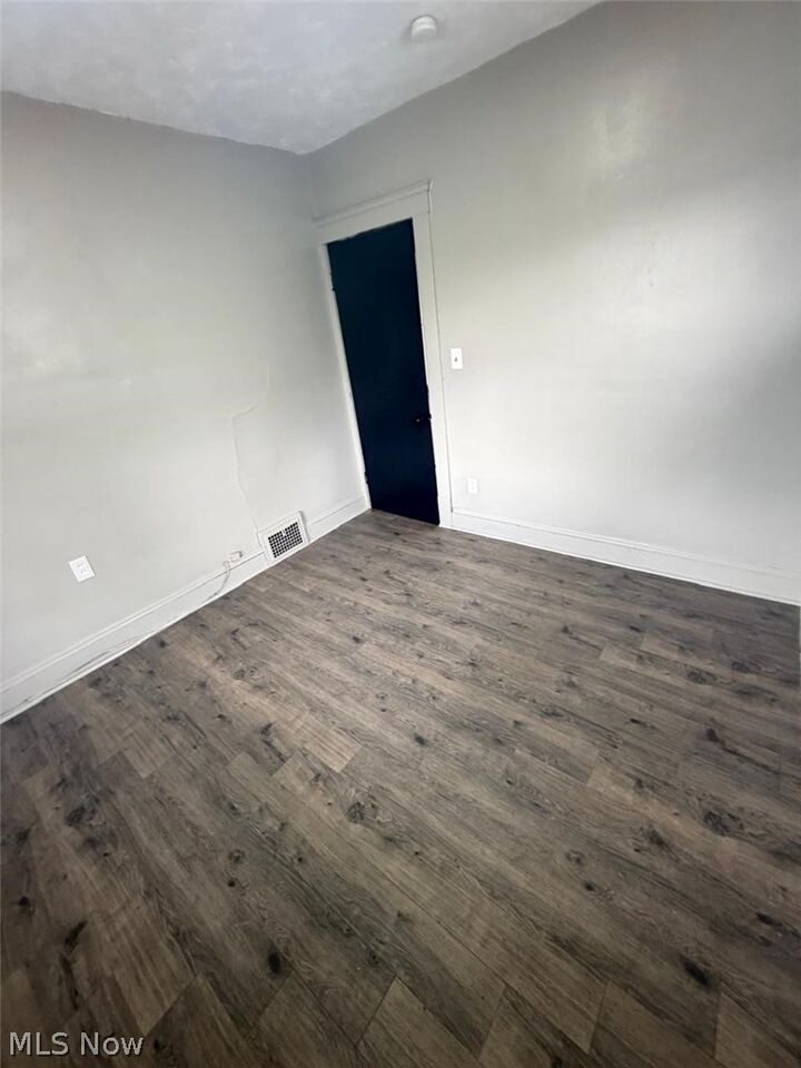 Property Photo: 9529 Mount Auburn Avenue Up OH 44104