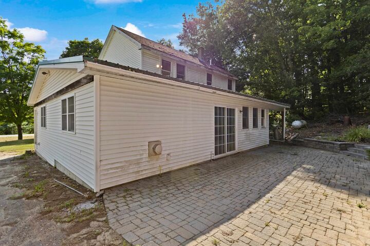 Property Photo:  1 Ridgewood Circle  NH 03234 
