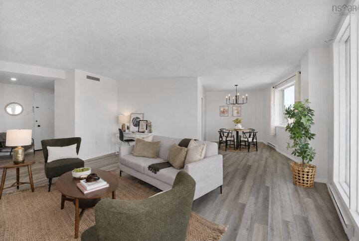 1002 1074 Wellington Street — photo 1