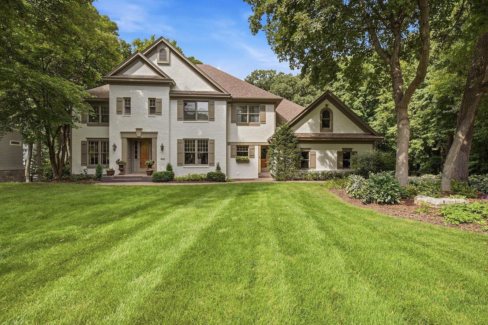 Property Photo: 8662 Great Waters Alcove MN 55347