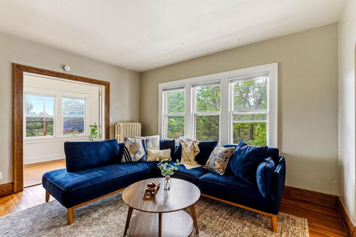 Property Photo: 256 Russell Avenue S MN 55405