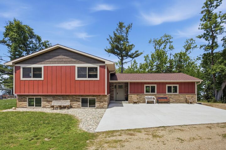 Property Photo: 46824 Foss Road MN 56570