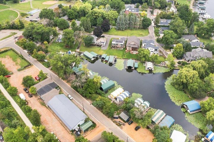 Property Photo:  85 Brentwood Avenue  MN 55331 