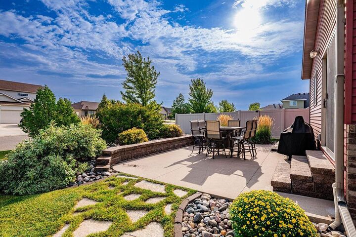Property Photo: 1809 Pentland Street ND 58078
