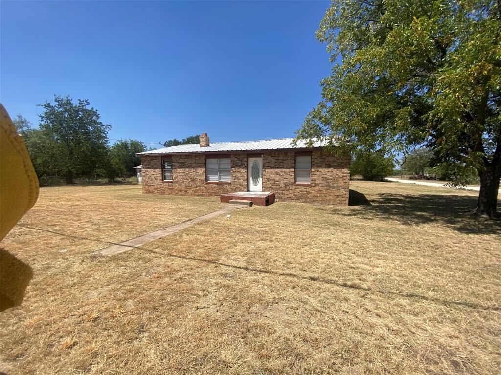 Property Photo: 1415 Mountain Street TX 76834