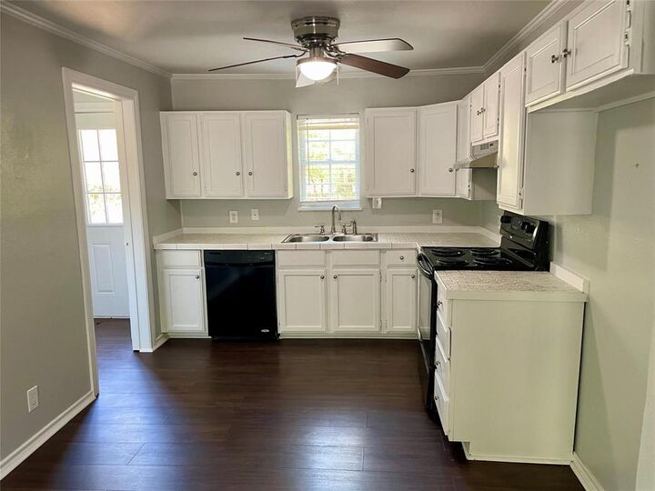 Property Photo: 4003 4th Street TX 75401