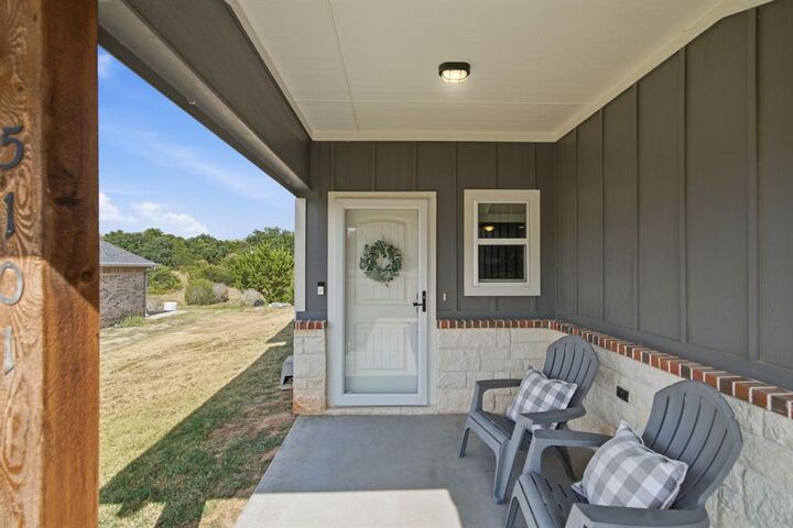 Property Photo: 5101 Santa Fe Street TX 76048
